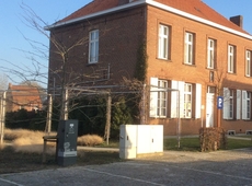 Oplaadpunt aan pastorij / foto van zondag 18 februari 2018