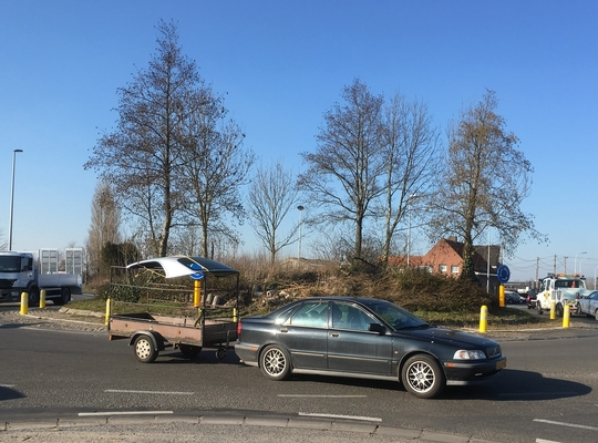Rotonde aan de Kruiskalsijde op 22 februari 2018 - badend in de winterzon
